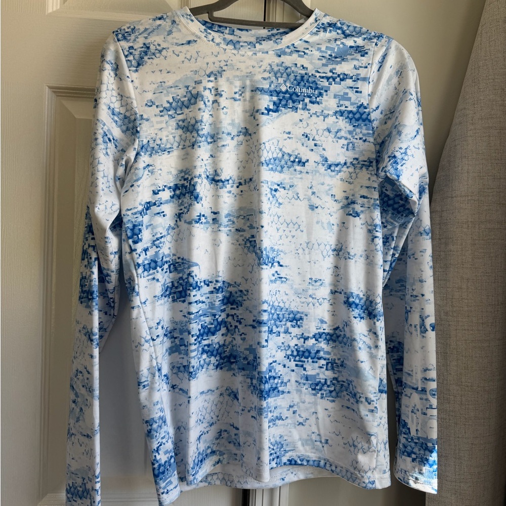 Columbia Blue and White Patterned Shirt